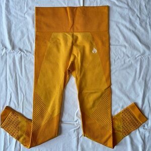 Ryderwear Orange and yellow seamless leggings